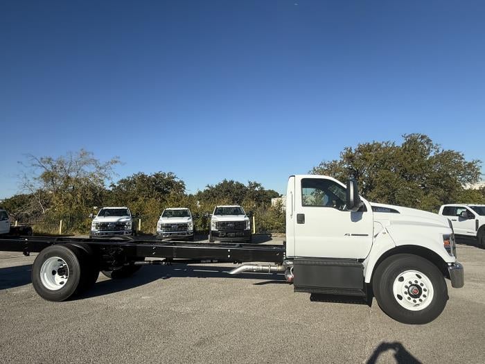 2026 Ford F-650 Standard