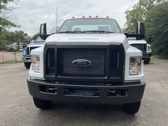 2026 Ford F-750 Standard