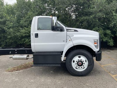 2026 Ford F-750 Standard