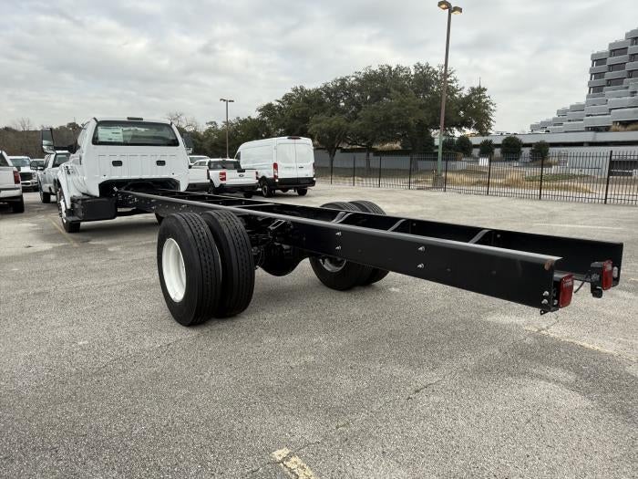 2027 Ford F-750 Preferred