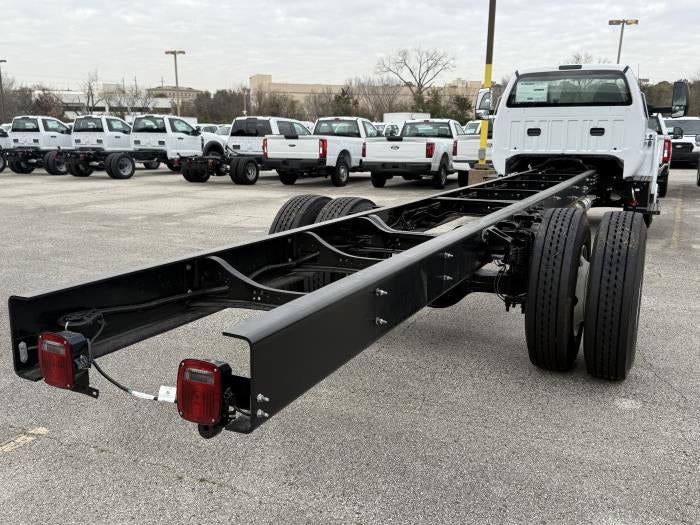 2027 Ford F-750 Preferred