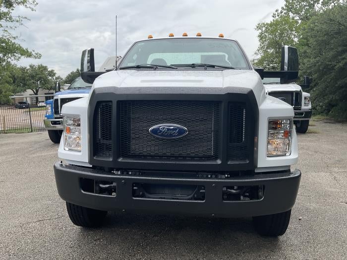 2026 Ford F-750 Standard