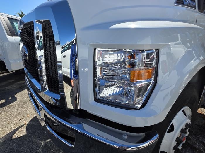 2026 Ford F-750 Standard