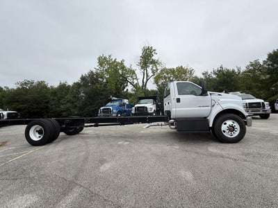 2027 Ford F-750 Preferred