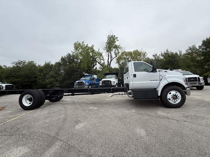 2027 Ford F-750 Preferred