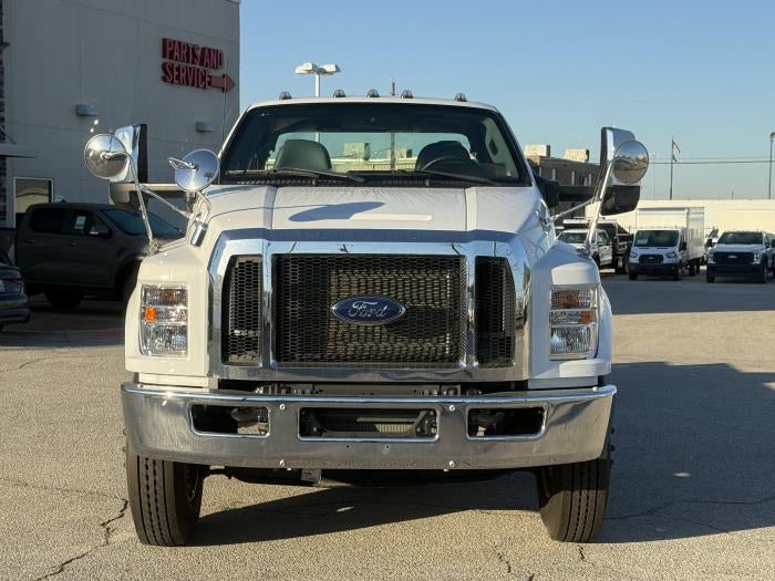 2023 Ford F-750 Standard