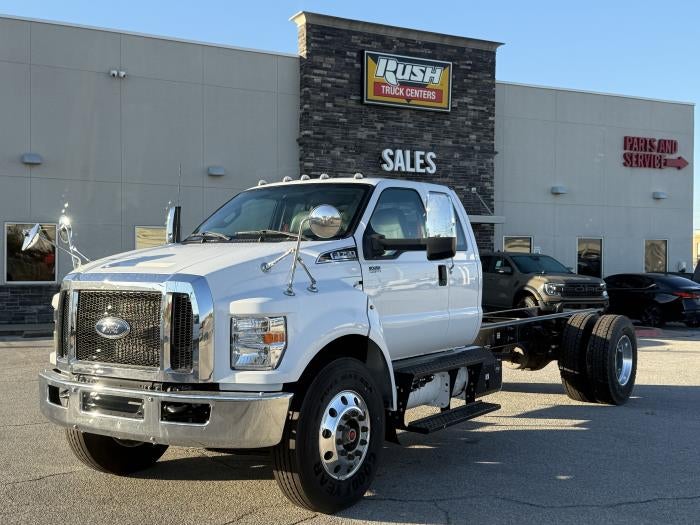 2023 Ford F-750 Standard