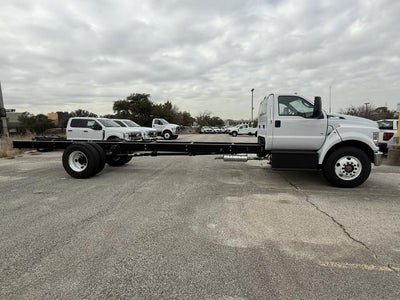 2027 Ford F-750 Preferred