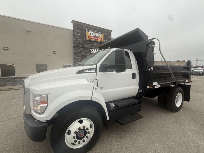 2025 Ford F-750 Standard