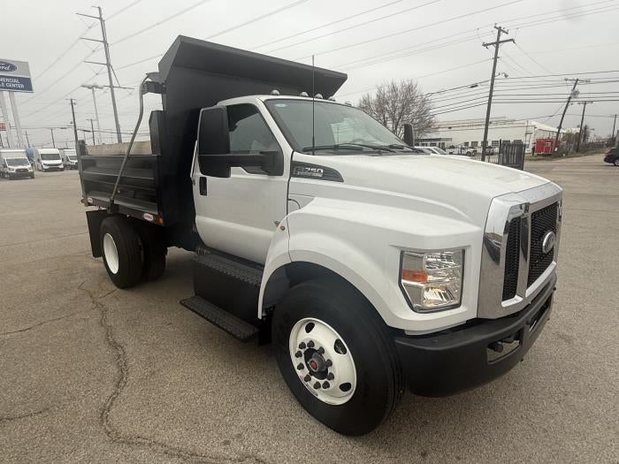 2025 Ford F-750 Standard