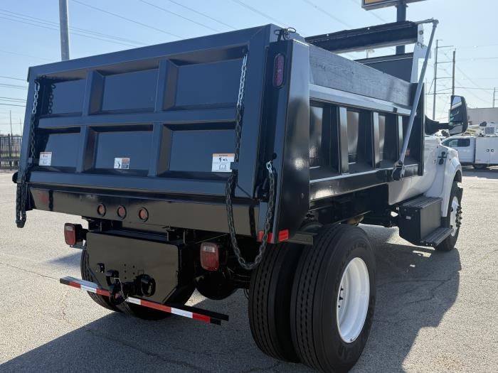 2026 Ford F-750 Standard