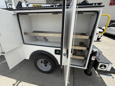 2027 Ford F-550 XL