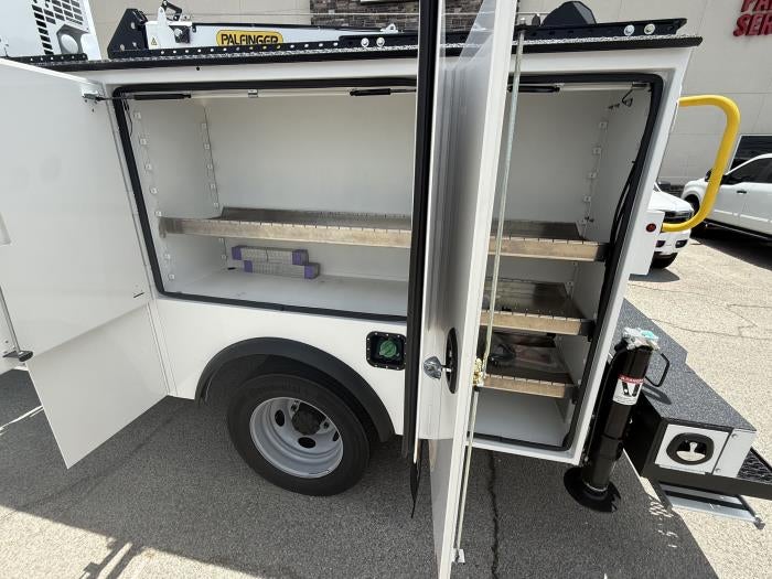 2027 Ford F-550 XL
