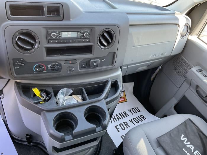 2025 Ford E-350 Standard