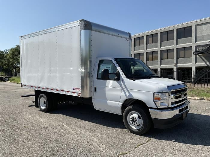 2026 Ford E-350 Standard