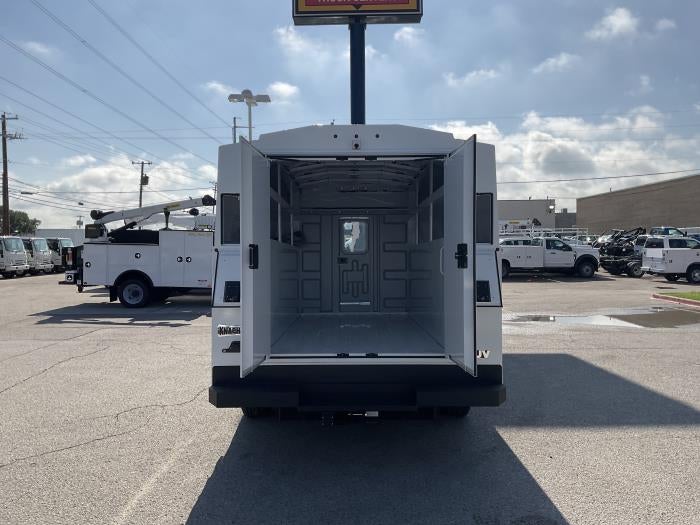 2026 Ford E-350 Standard