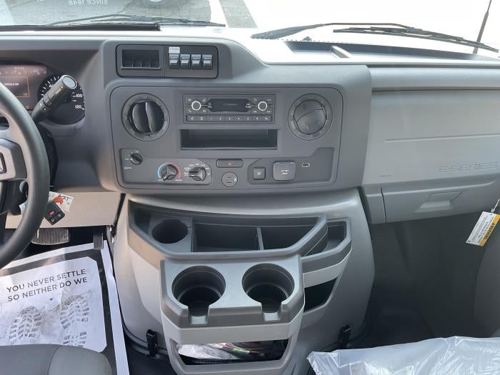 2026 Ford E-350 Standard