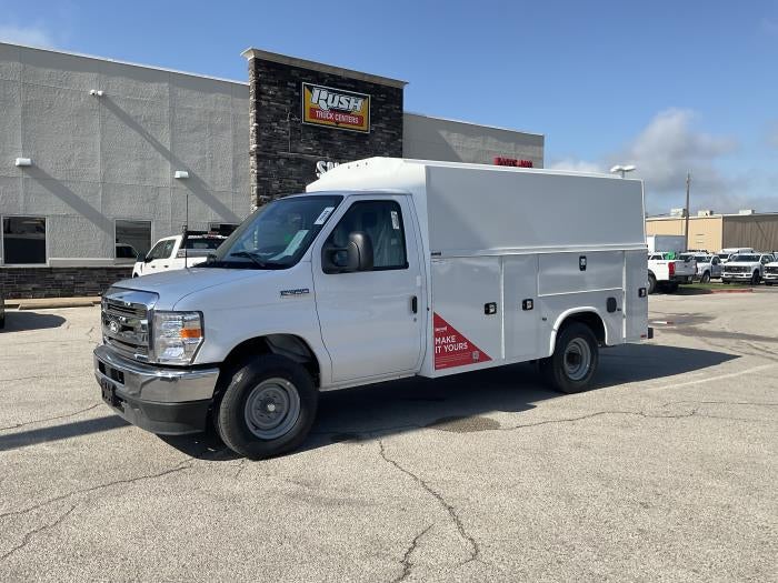 2026 Ford E-350 Standard