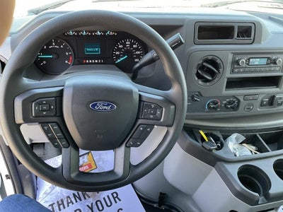 2025 Ford E-350 Standard