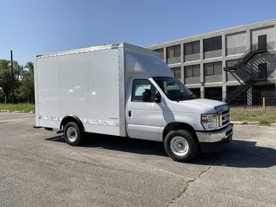 2025 Ford E-350 Standard