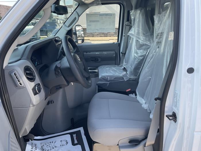 2026 Ford E-350 Standard