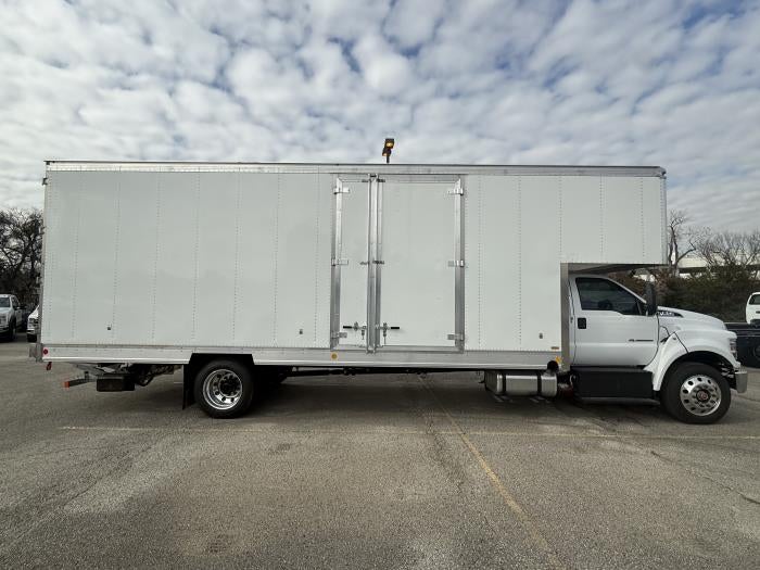 2026 Ford F-750 Standard