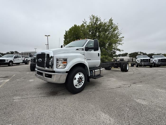 2027 Ford F-750 Preferred