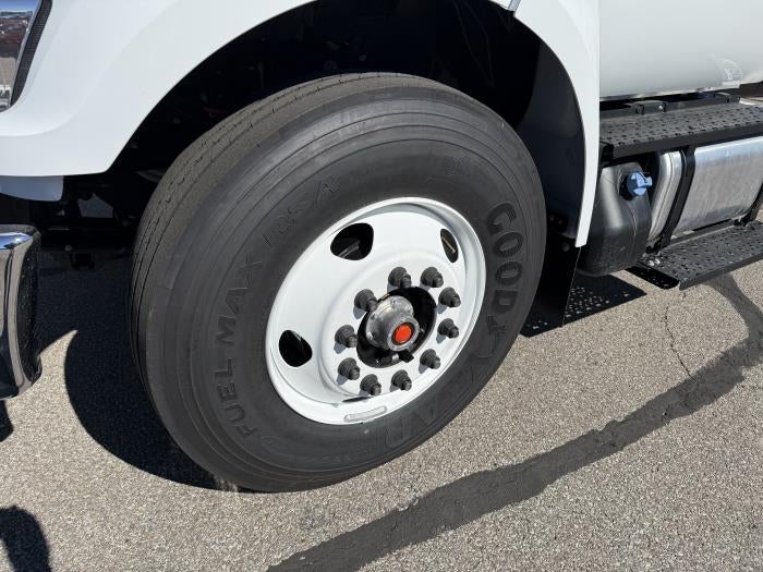 2026 Ford F-750 Standard