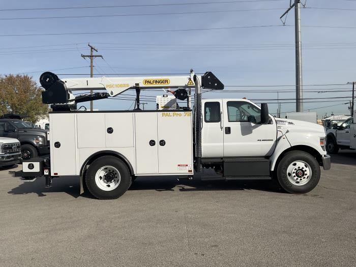 2026 Ford F-750 Standard