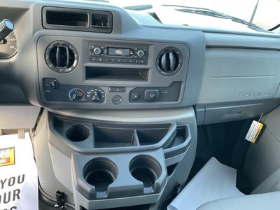 2025 Ford E-450 Standard