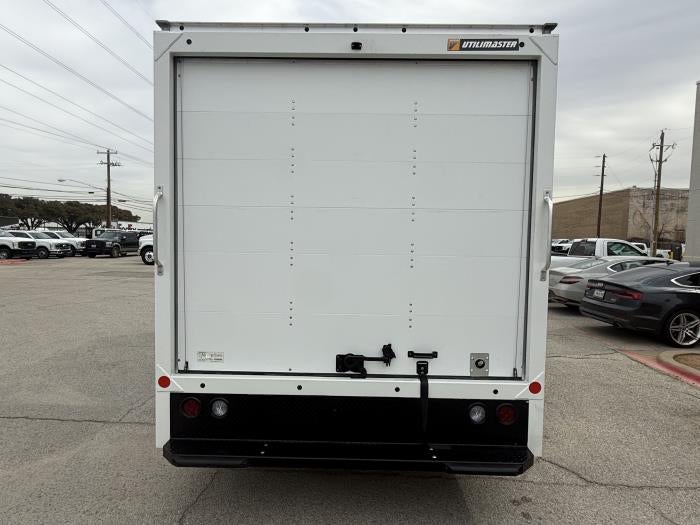 2026 Ford E-450 Standard